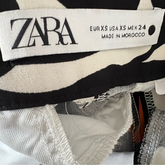 ZARA Pants Womens Extra Small XS Printed Wide Leg Darts - Picture 6 of 6
